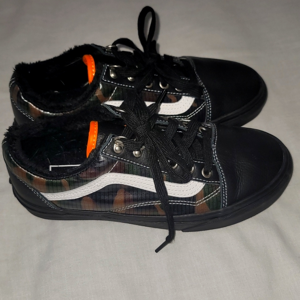 Vans Old School MTE All Weather Shoes Men's 5.5 Women's 7 Like New Worn once